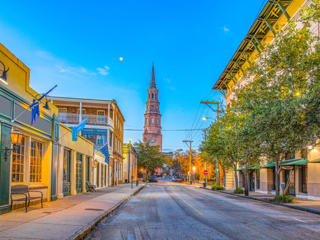 Streets of Charleston, South Carolina, at night