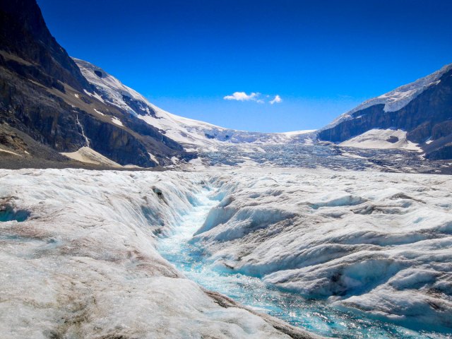 Image of Athabasca Glacier in Canada