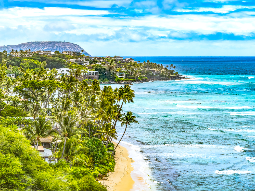 Palm tree-lined beach in Honolulu, Hawaii, seen from above