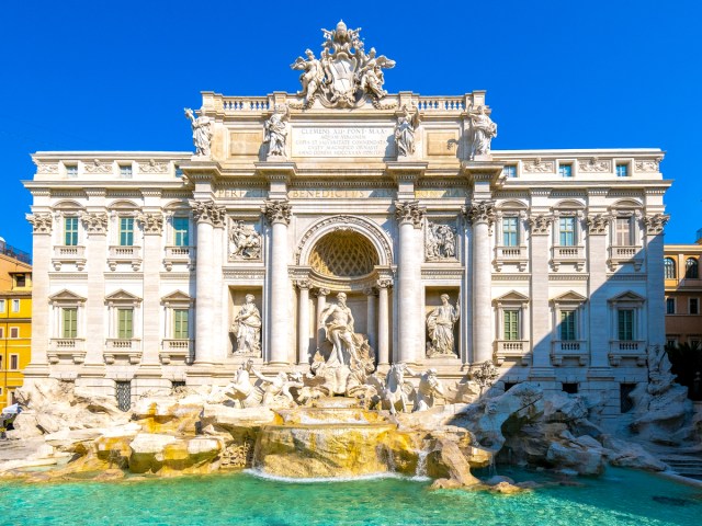 Image of Trevi Fountain in Rome, Italy