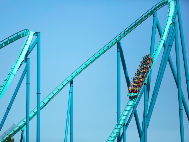 Train on Leviathan ride on thrilling downward drop at Canada's Wonderland