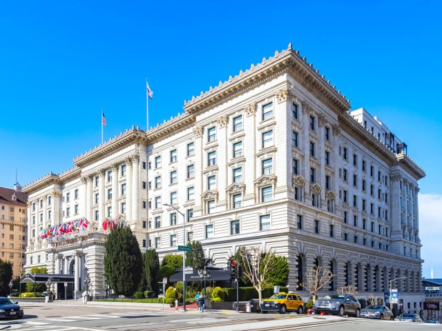 Exterior of the Fairmont San Francisco hotel in Nob Hill neighborhood