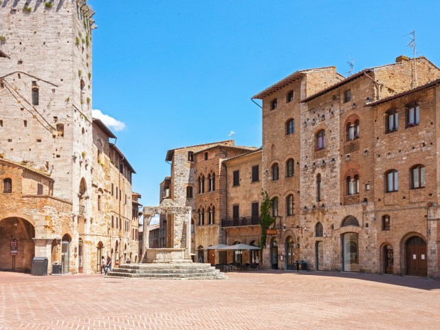 Central square in San Gimignano, Italy