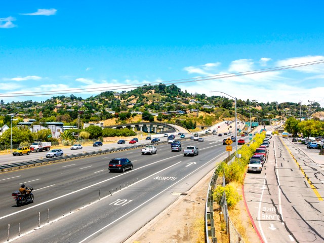 Cars driving on U.S. Route 101 in Los Angeles, California