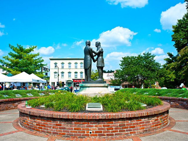 Statue in Danville, Kentucky