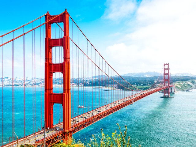 Golden Gate Bridge spanning San Francisco Bay