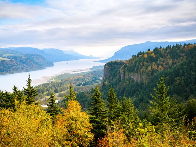 Columbia River Gorge in Oregon, seen from above