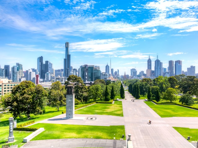 Park and skyline of Melbourne, Australia